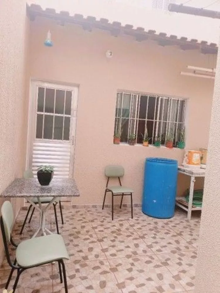 Casa à venda com 3 quartos, 150m² - Foto 3