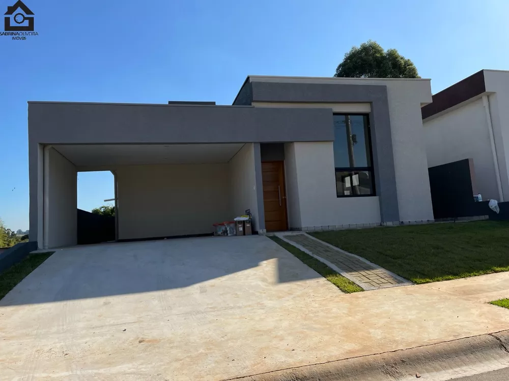 Casa à venda com 3 quartos, 168m² - Foto 1