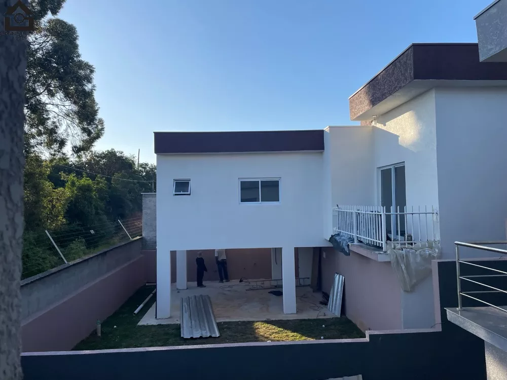 Casa à venda com 3 quartos, 168m² - Foto 3