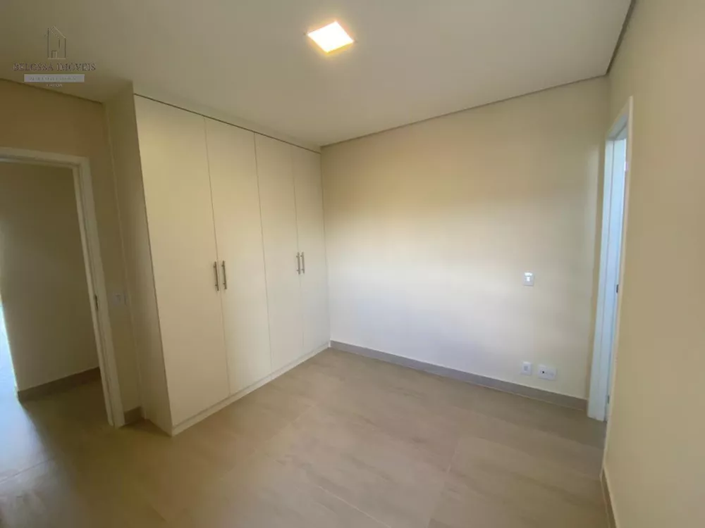 Apartamento à venda com 3 quartos, 130m² - Foto 4