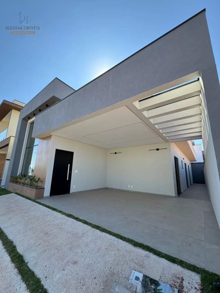 Casa à venda com 3 quartos, 150m² - Foto 1