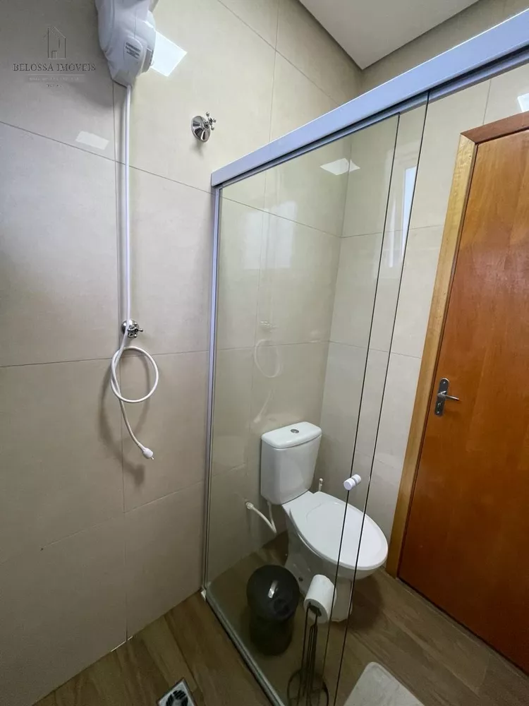 Casa à venda com 3 quartos, 300m² - Foto 3