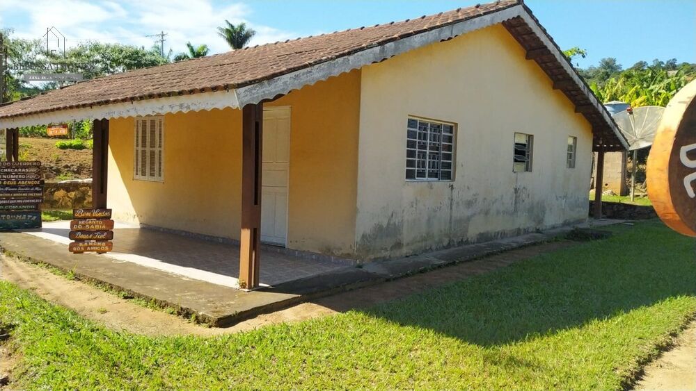 Chácara à venda com 2 quartos, 1128m² - Foto 2