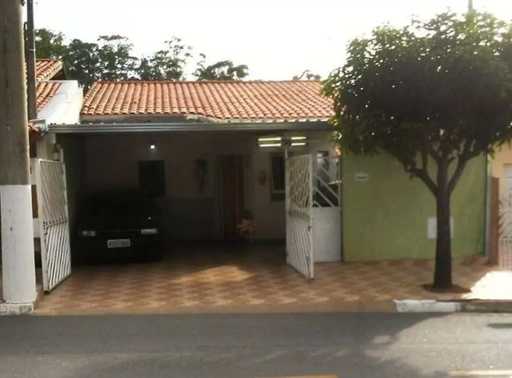 Casa à venda com 3 quartos, 200m² - Foto 2