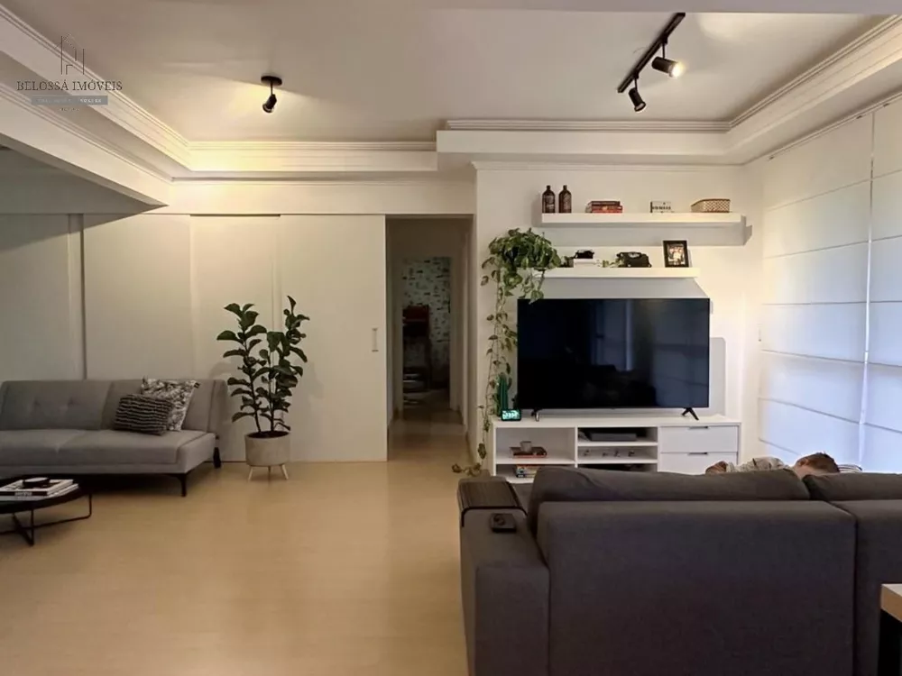 Apartamento à venda com 6 quartos, 142m² - Foto 3