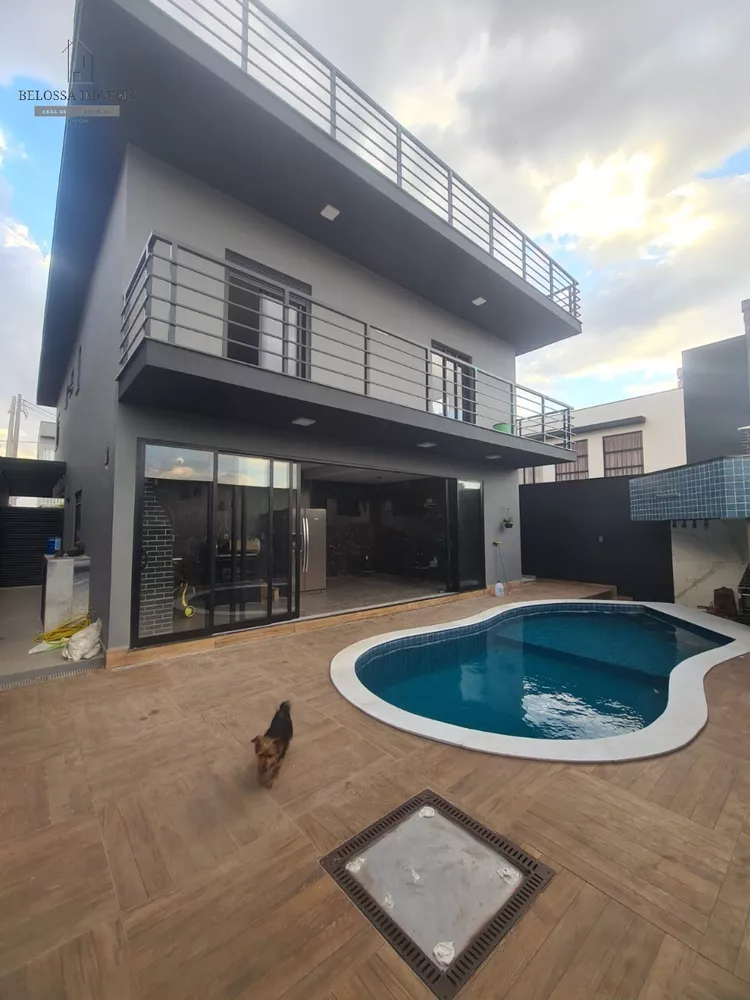 Casa para alugar com 3 quartos, 300m² - Foto 5