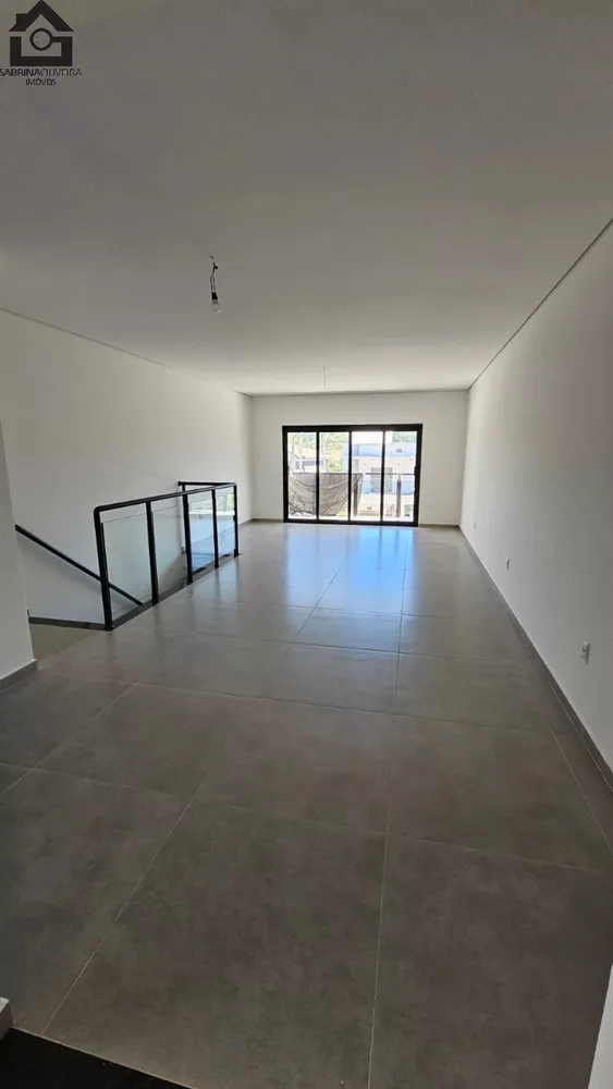 Casa à venda com 3 quartos, 536m² - Foto 4