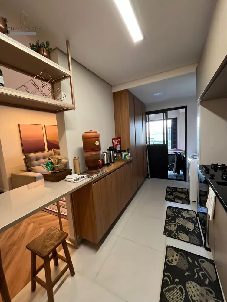 Apartamento para alugar com 3 quartos, 98m² - Foto 3