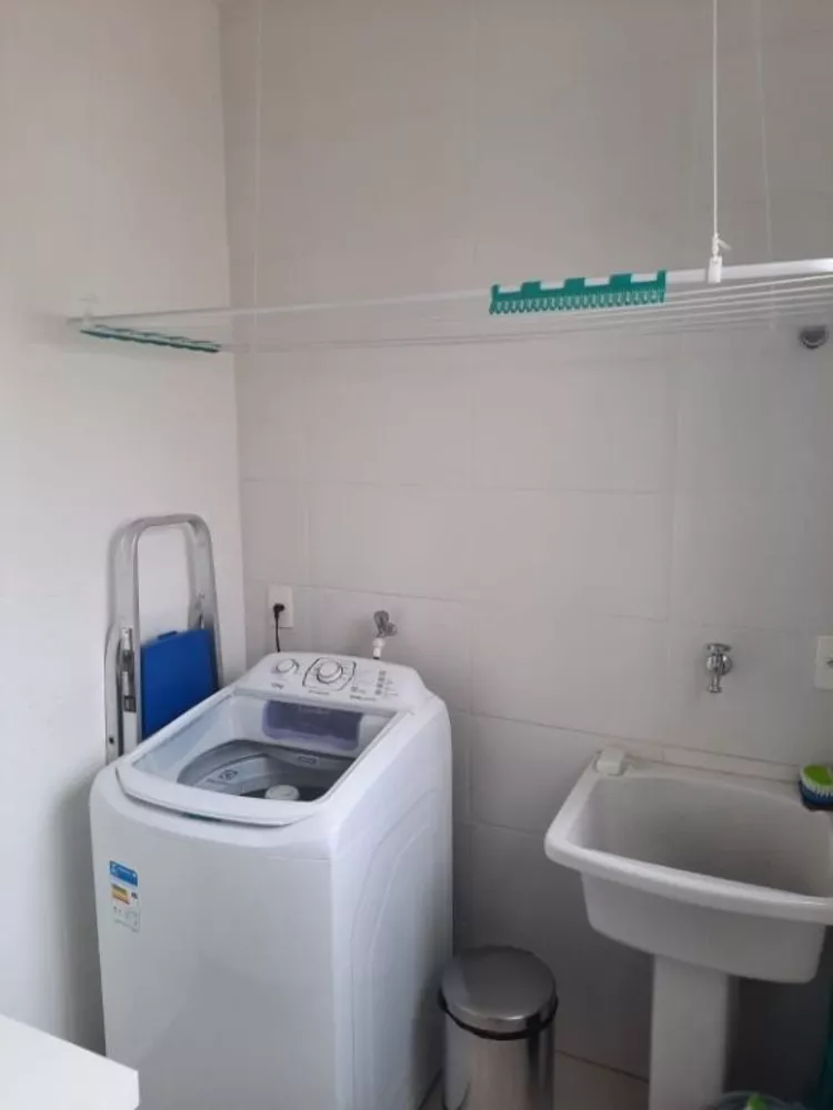 Apartamento à venda com 3 quartos, 81m² - Foto 2