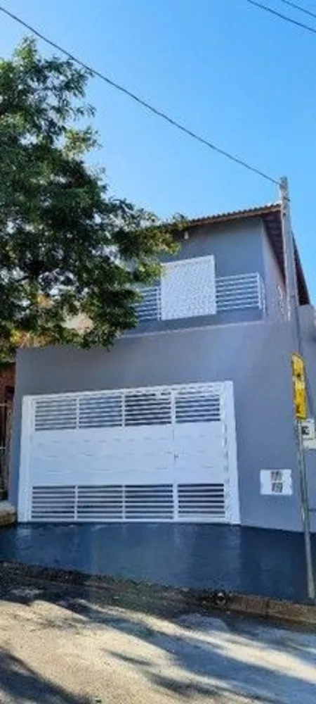 Casa à venda com 2 quartos, 150m² - Foto 2