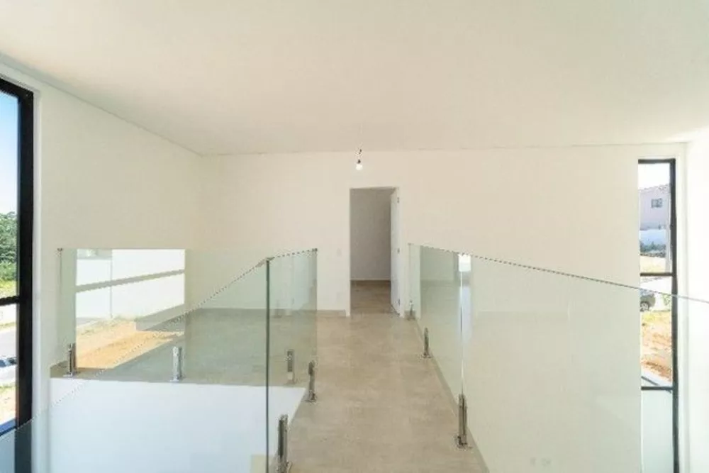 Casa à venda com 4 quartos, 250m² - Foto 8