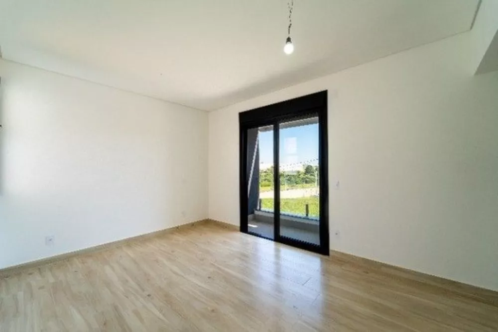 Casa à venda com 4 quartos, 250m² - Foto 10