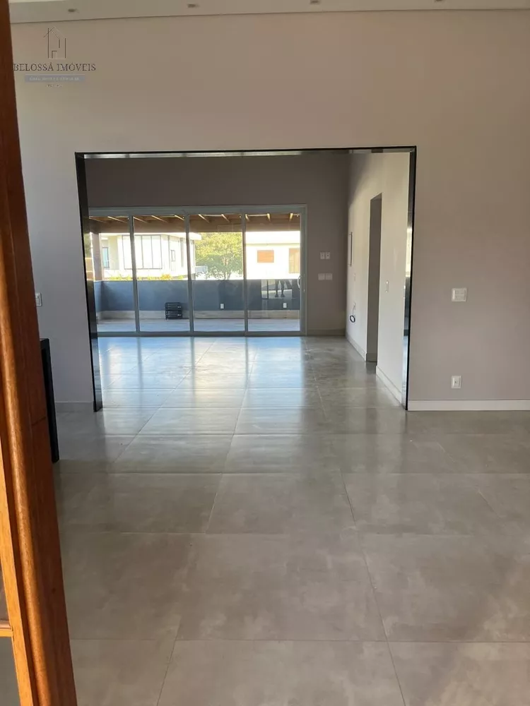 Casa à venda com 4 quartos, 280m² - Foto 4