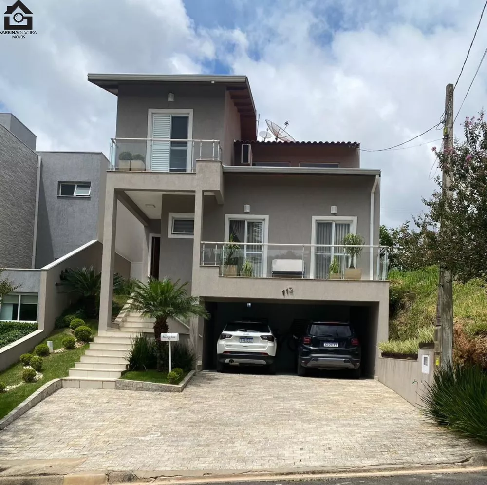 Casa à venda com 3 quartos, 250m² - Foto 1