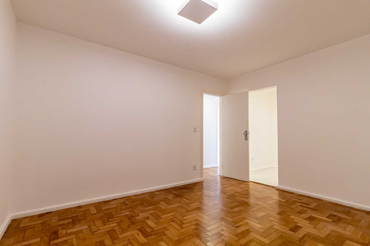 Apartamento à venda com 4 quartos, 330m² - Foto 11