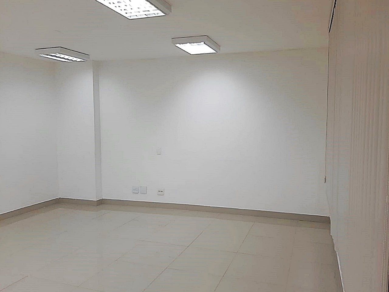 Prédio Inteiro para alugar, 240m² - Foto 13