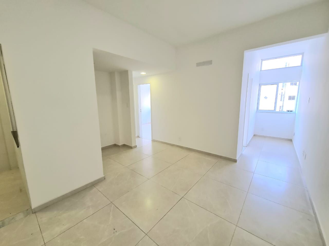 Apartamento à venda com 2 quartos, 60m² - Foto 30