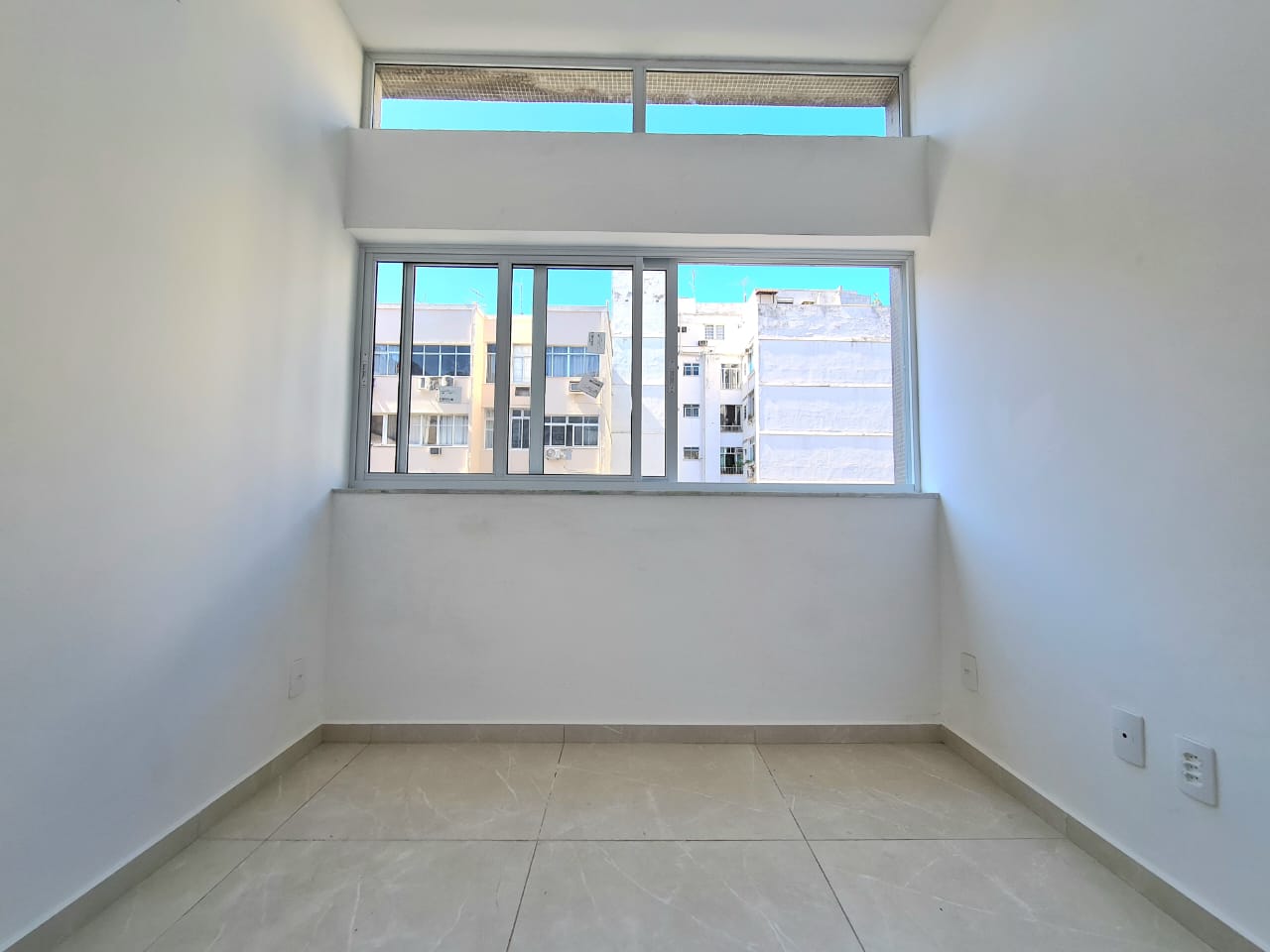 Apartamento à venda com 2 quartos, 60m² - Foto 5