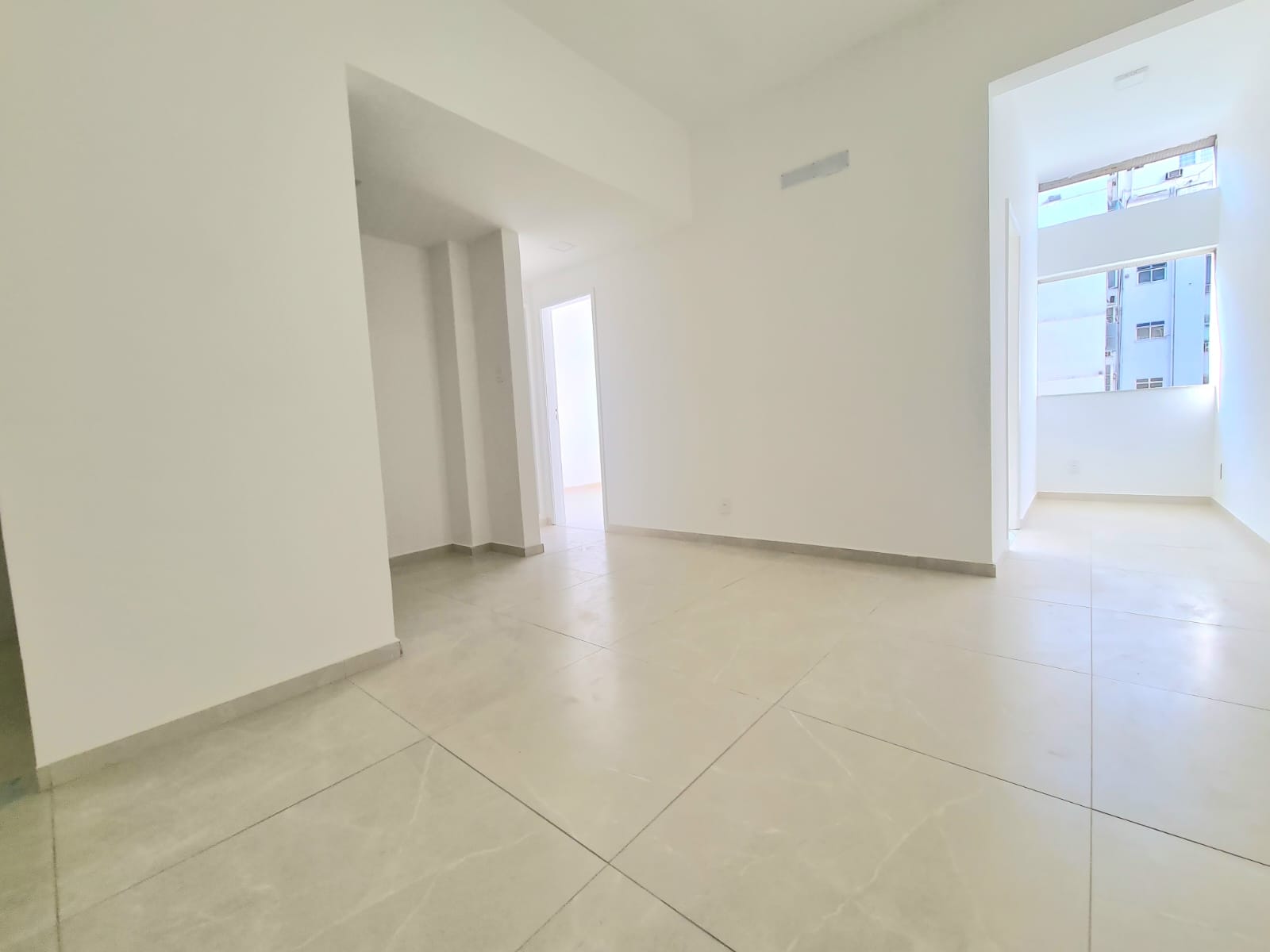 Apartamento à venda com 2 quartos, 60m² - Foto 35