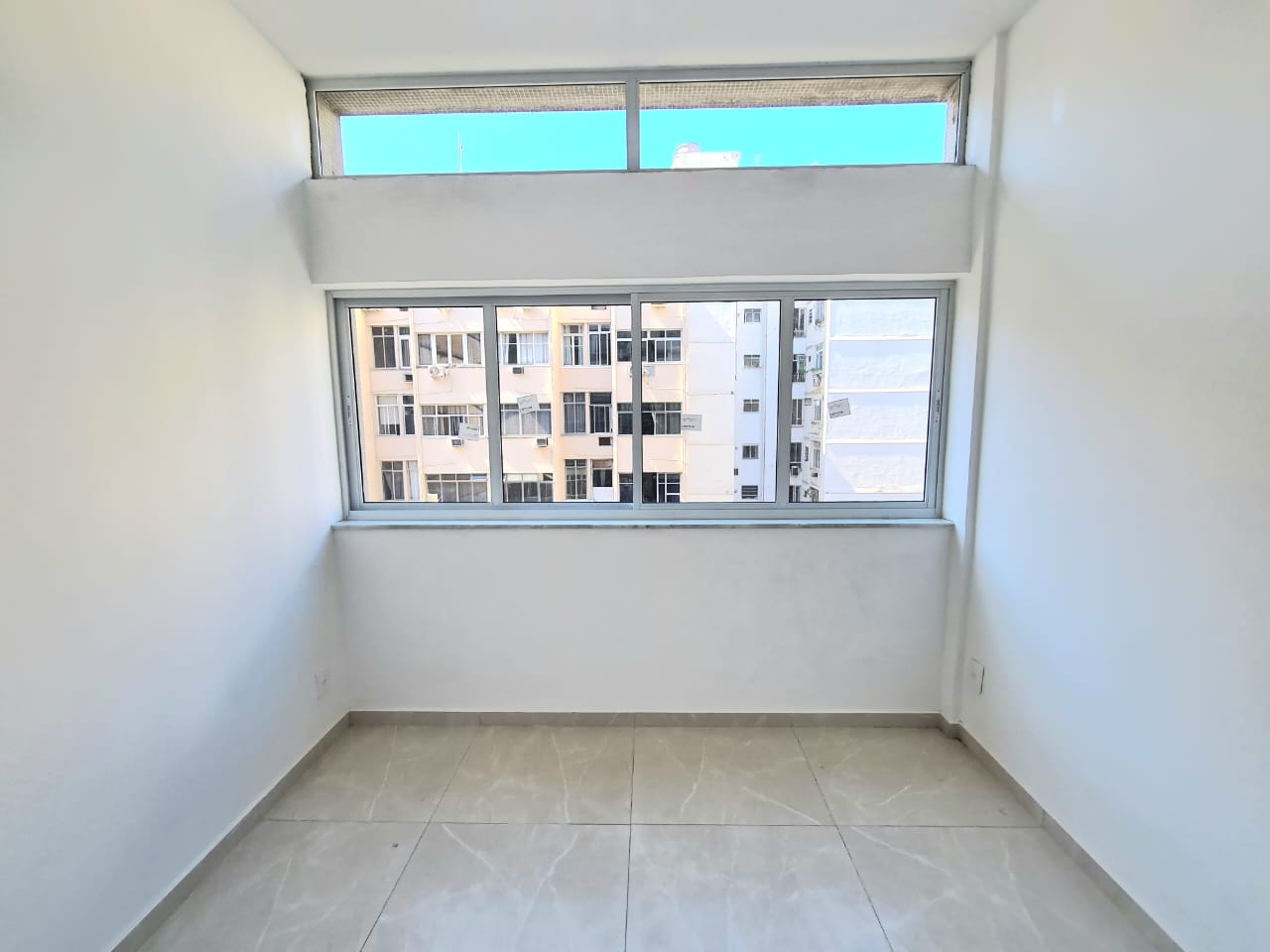 Apartamento à venda com 2 quartos, 60m² - Foto 9