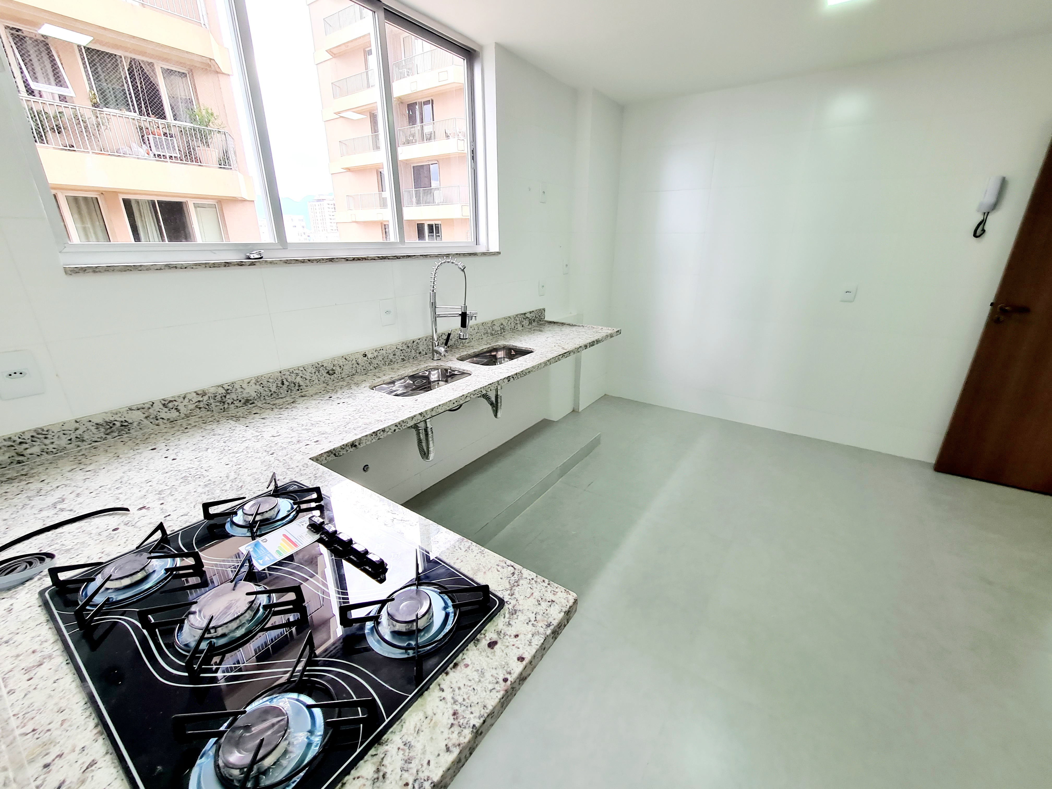 Apartamento à venda com 4 quartos, 185m² - Foto 42