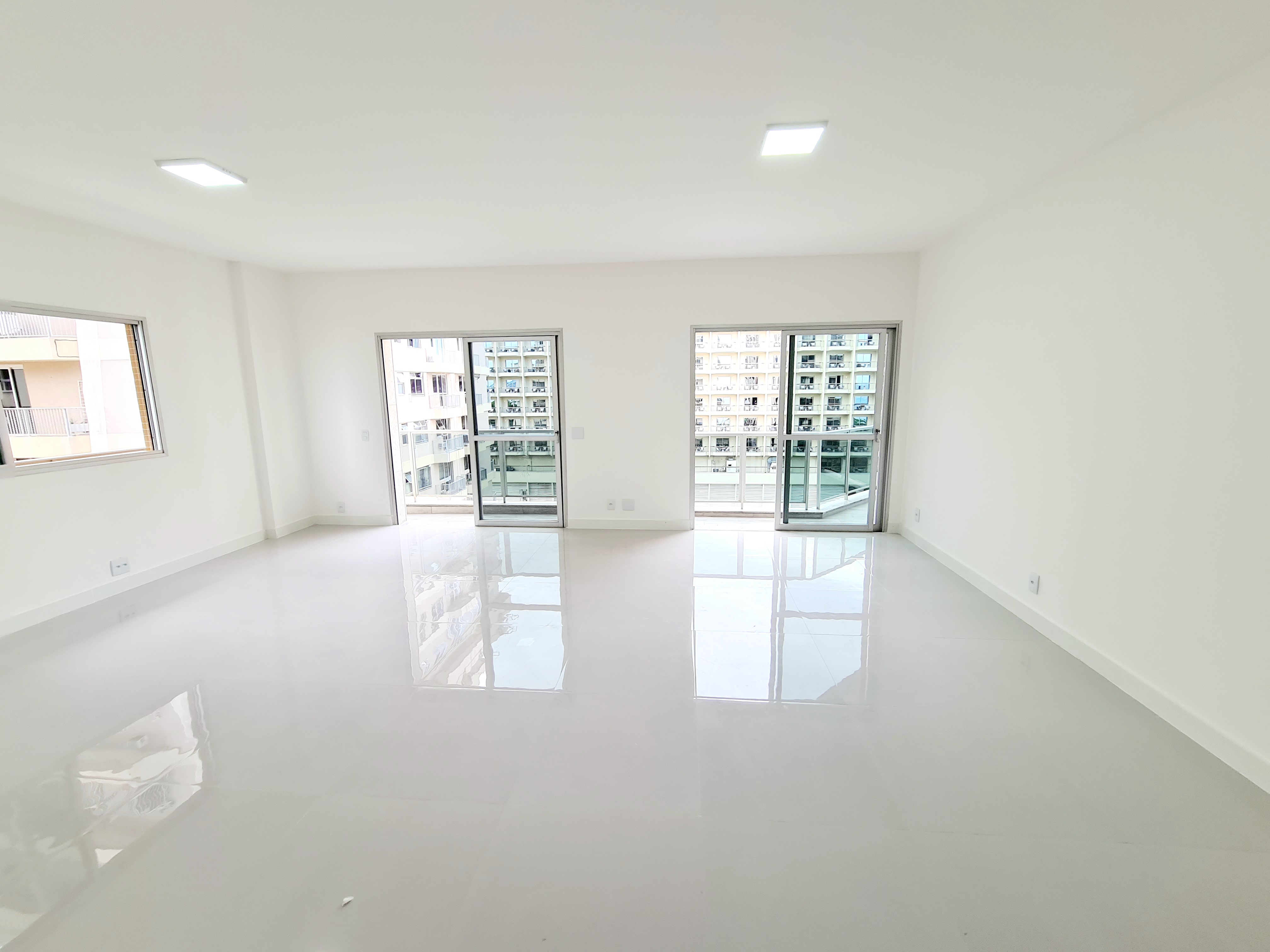 Apartamento à venda com 4 quartos, 185m² - Foto 6