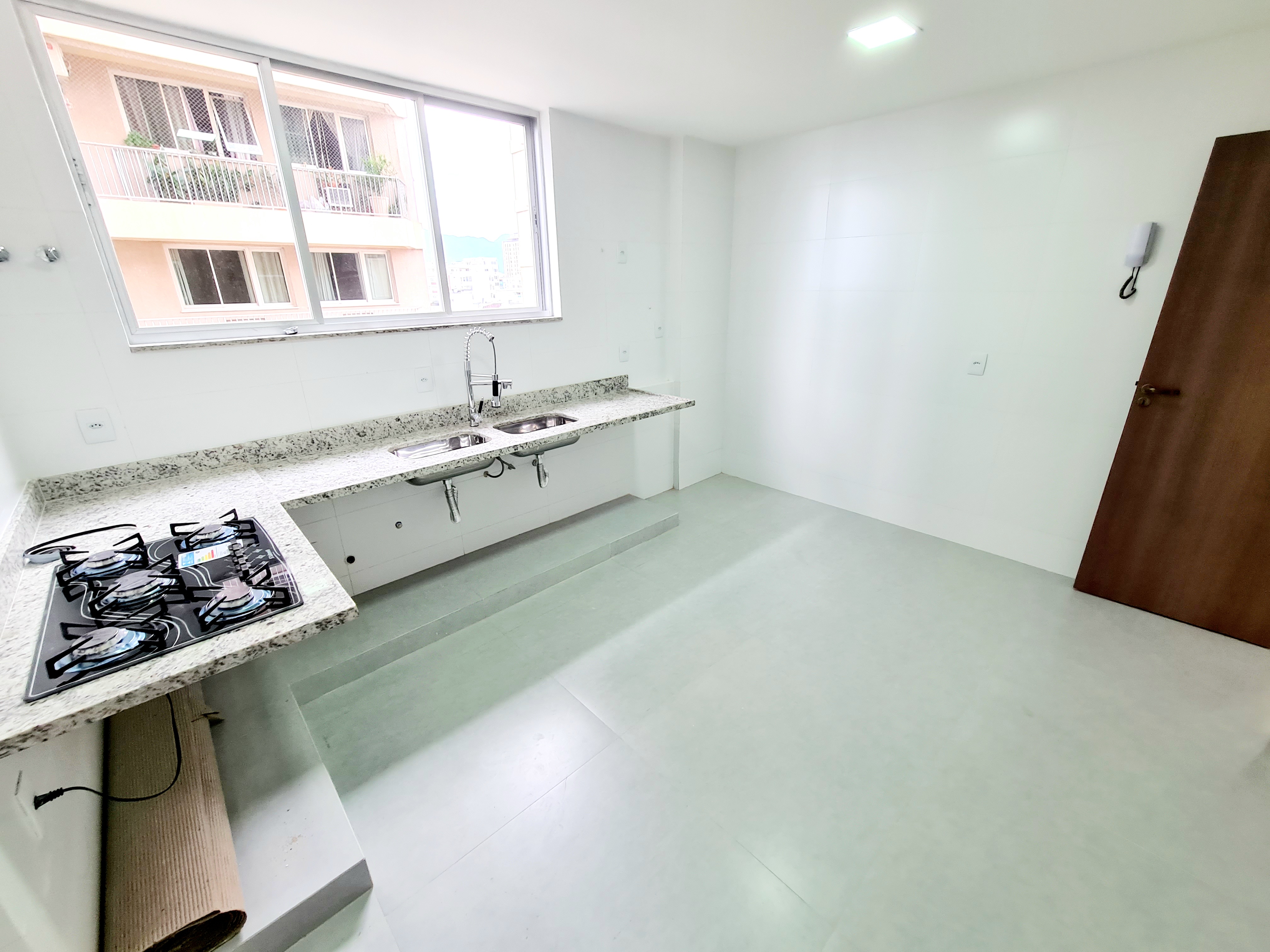 Apartamento à venda com 4 quartos, 185m² - Foto 14