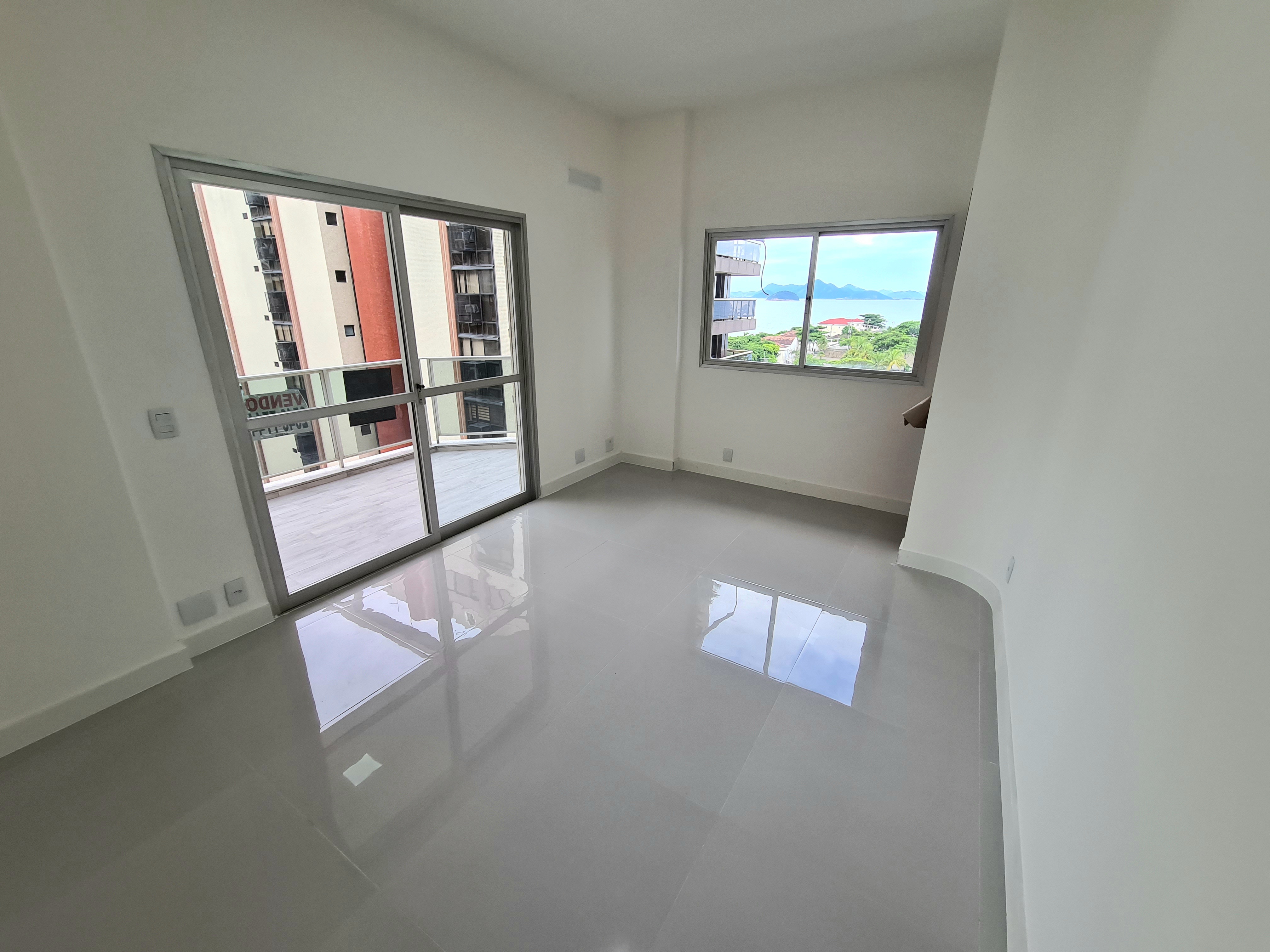 Apartamento à venda com 4 quartos, 185m² - Foto 8