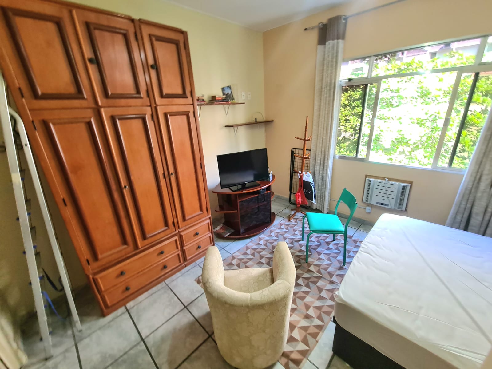 Apartamento à venda com 1 quarto, 35m² - Foto 2