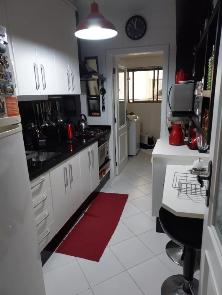 Apartamento à venda com 2 quartos, 78m² - Foto 4