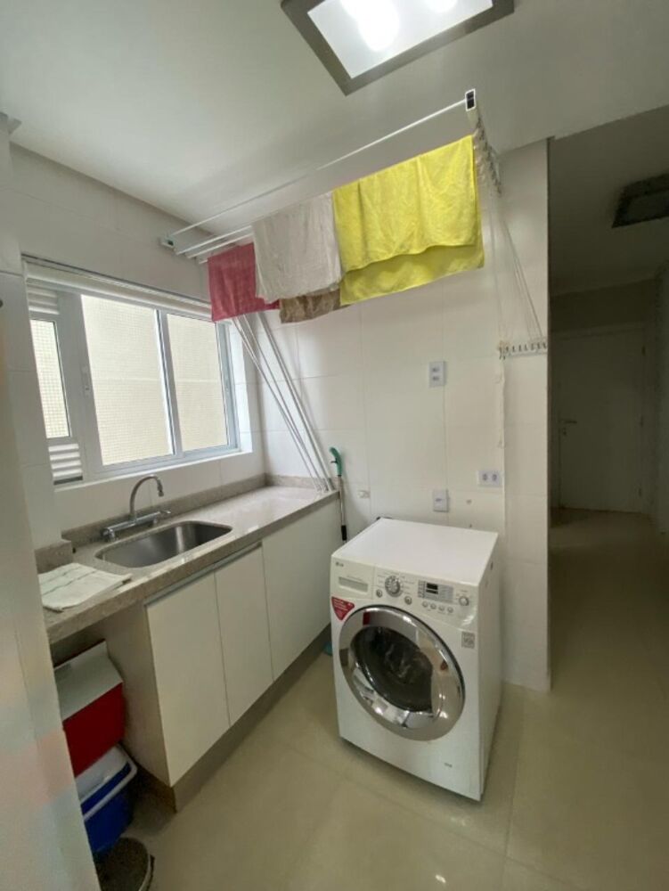 Apartamento, 3 quartos, 206 m² - Foto 2