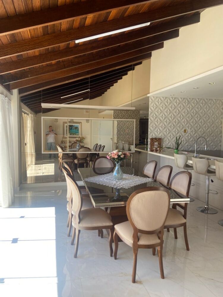 Sobrado, 2 quartos, 280 m² - Foto 1