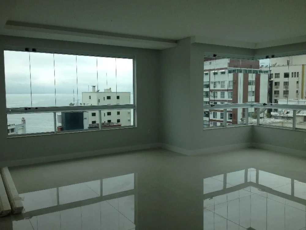 Apartamento, 3 quartos, 145 m² - Foto 2
