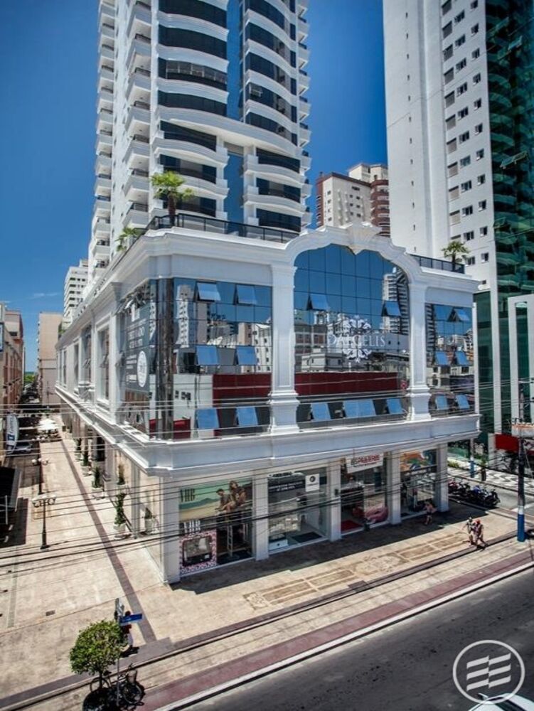 Apartamento, 3 quartos, 150 m² - Foto 1