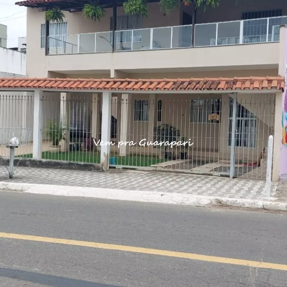 Sobrado à venda com 6 quartos, 50m² - Foto 1