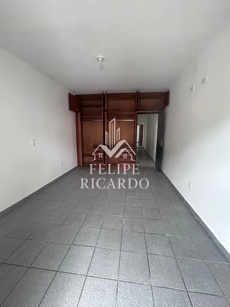 Casa, 3 quartos, 255 m² - Foto 2