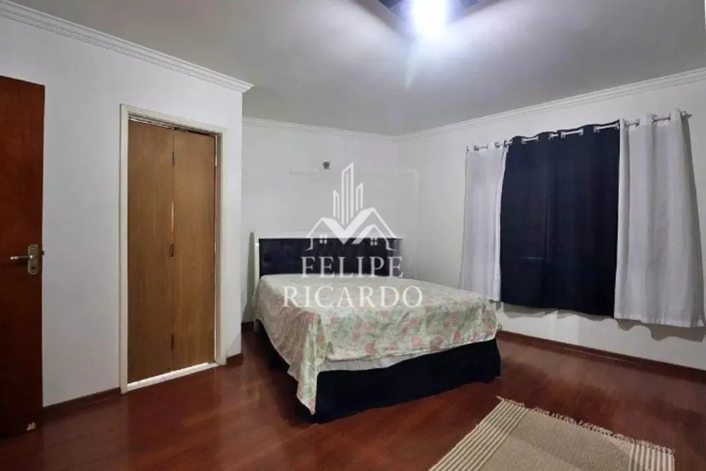Casa, 3 quartos, 300 m² - Foto 1
