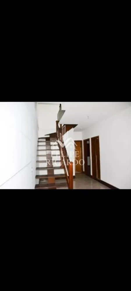Casa, 6 quartos, 229 m² - Foto 2