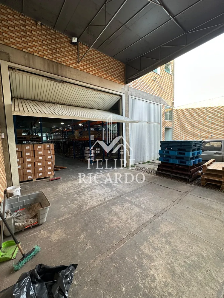 Depósito-Galpão, 380 m² - Foto 1