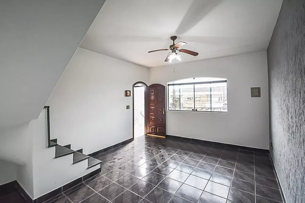 Casa, 3 quartos, 195 m² - Foto 1