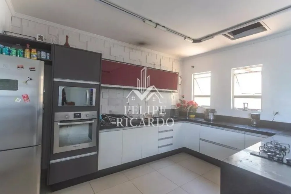 Casa, 3 quartos, 300 m² - Foto 1