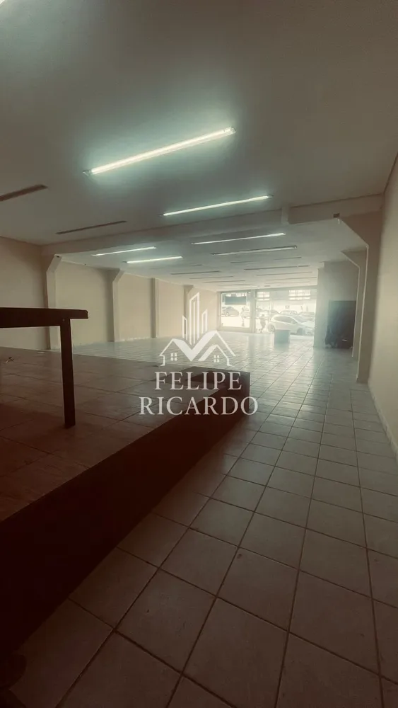 Loja-Salão, 300 m² - Foto 1