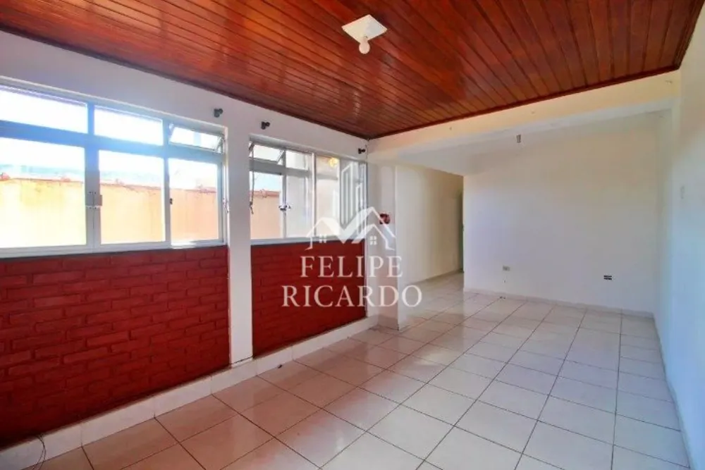 Casa, 2 quartos, 200 m² - Foto 1