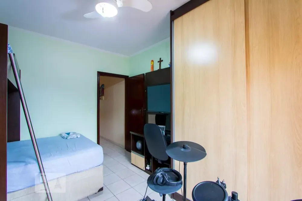 Casa, 3 quartos, 218 m² - Foto 1