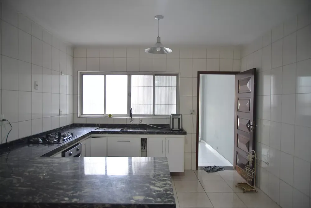 Casa, 3 quartos, 260 m² - Foto 1