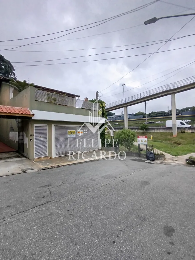 Casa, 4 quartos, 220 m² - Foto 1