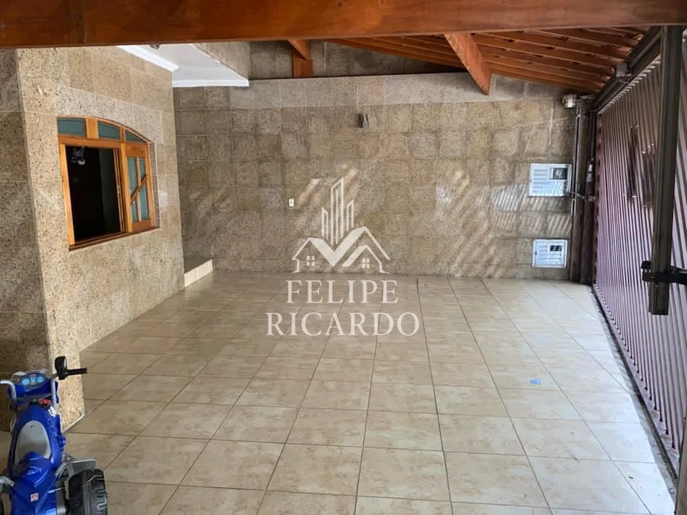 Casa, 4 quartos, 235 m² - Foto 2