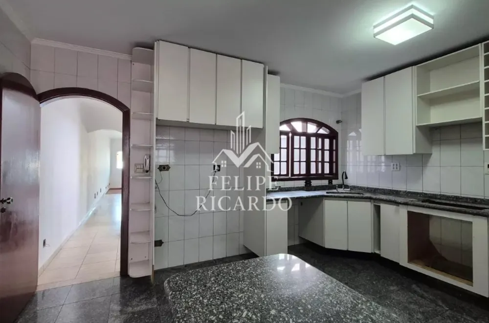 Casa, 3 quartos, 270 m² - Foto 2