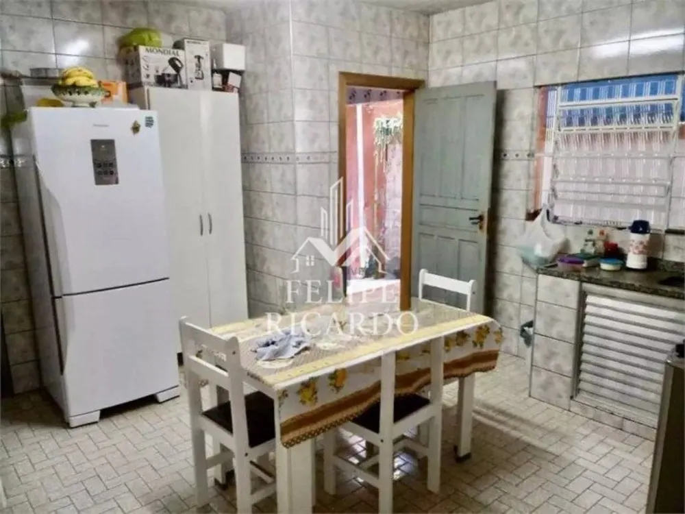 Casa, 4 quartos, 230 m² - Foto 2