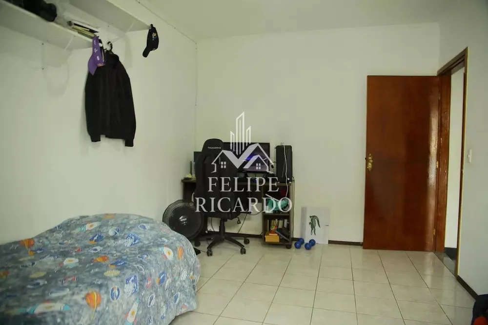 Casa, 3 quartos, 250 m² - Foto 13
